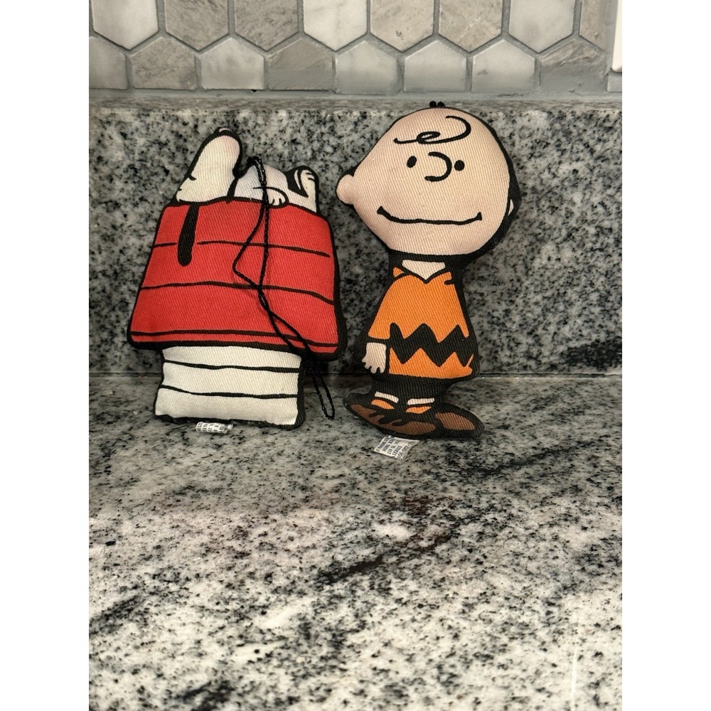 Snoopy And Charlie Brown Hong‎  Kong Vtg 1950-1958 Soft Ornaments